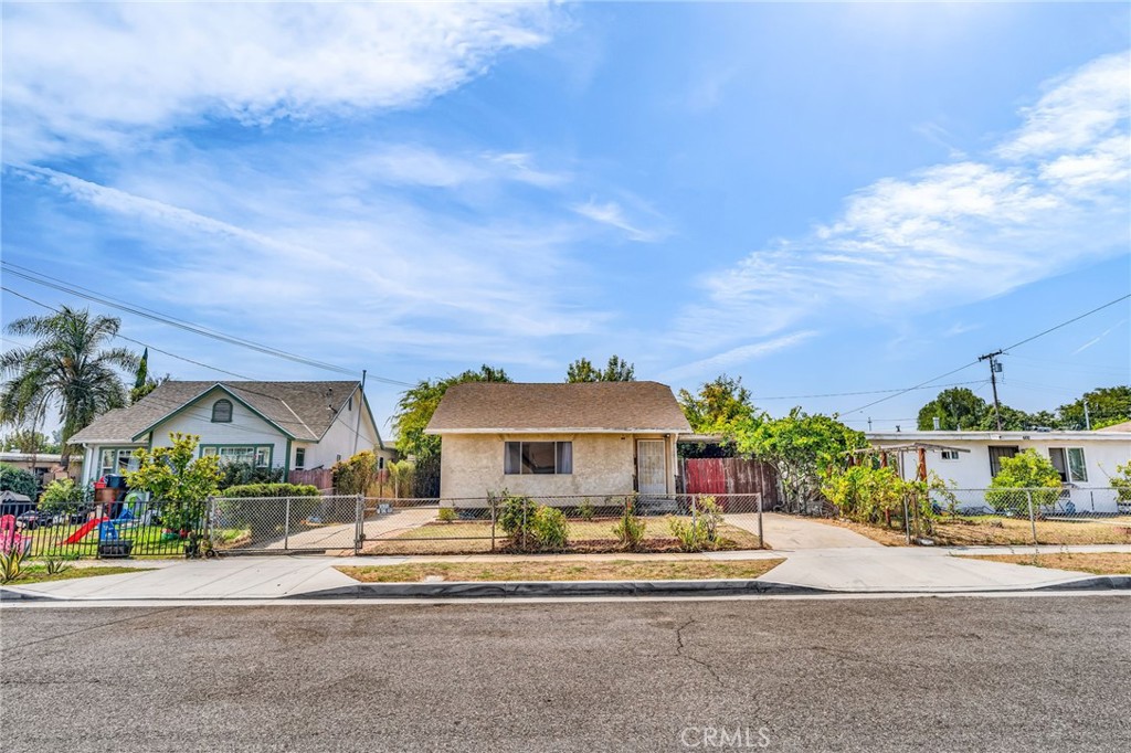612 E. Saxon Ave presents a prime opportunity in the heart of San Gabriel for both homeowners and investors alike. Featuring 4 bedrooms and 2 bathrooms, this well-laid-out home offers ample living space and a comfortable flow throughout. Situated on a 6,000+ sq. ft. lot, the property provides generous parking options, a fully fenced yard for privacy, and excellent potential for an ADU to enhance income or accommodate extended family. Its location is a true standout—just minutes from major freeways, Downtown LA, dining, shopping, and entertainment—making daily life and commutes a breeze. Perfect as a value-add opportunity for an owner-occupier, this property combines convenience, flexibility, and long-term upside.