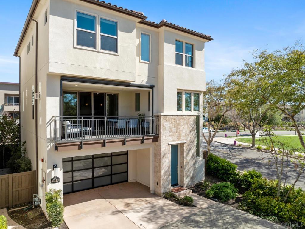 16240 Camden Cir Cir