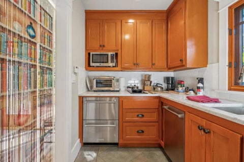 Photo of 1325 Cowper Street, Palo Alto, CA 94301 (MLS # ML82060349)