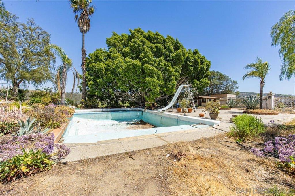 31659 61 Rocking Horse Rd