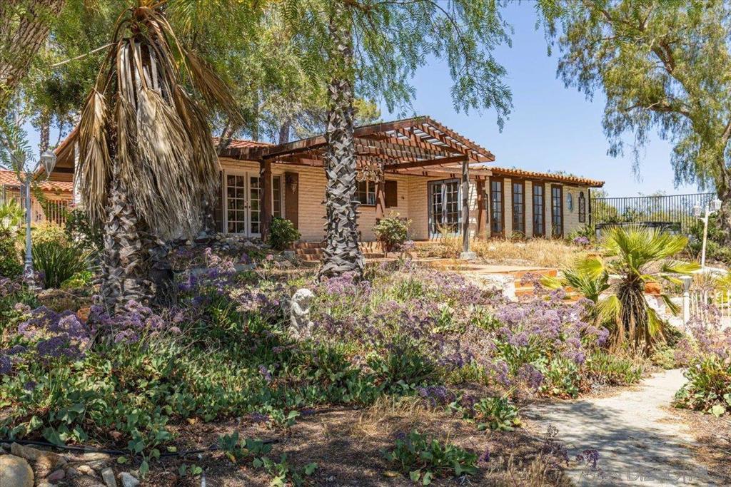 31659 61 Rocking Horse Rd