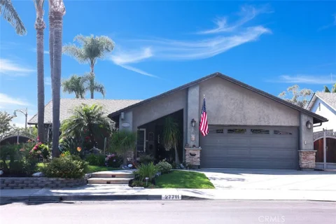 MLS: OC26138304