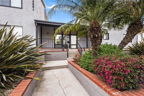 Photo of 24001 Neece Avenue #7, Torrance, CA 90505 (MLS # WS26012726)