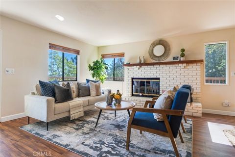 29071 Lassen Dr Lake Arrowhead CA 92352