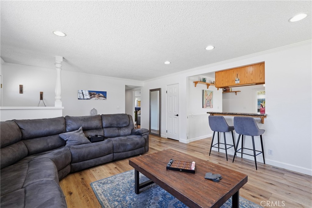 6562 Belgrave