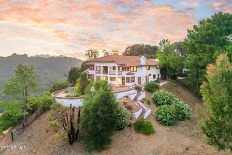 Photo of 2457 Angelo Drive, Los Angeles, CA 90077 (MLS # 225003243)
