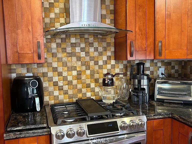 1020 S San Marino Way