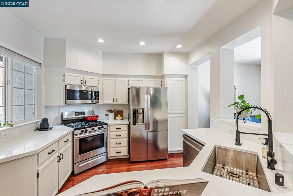 CA HIGHLANDS - Residential