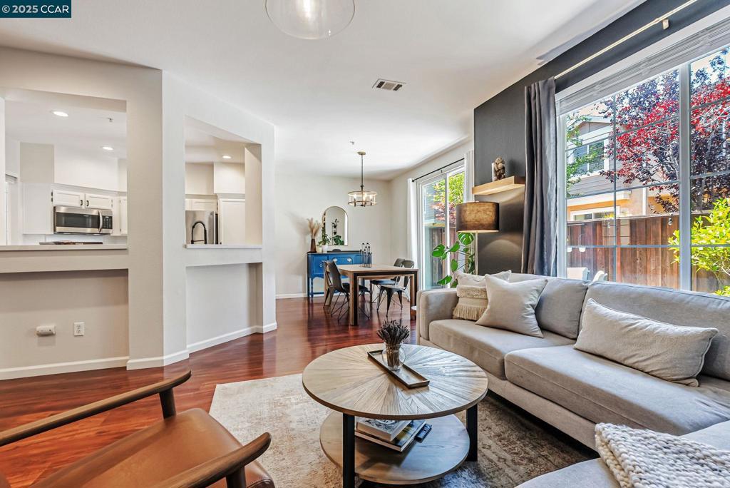 CA HIGHLANDS - Residential