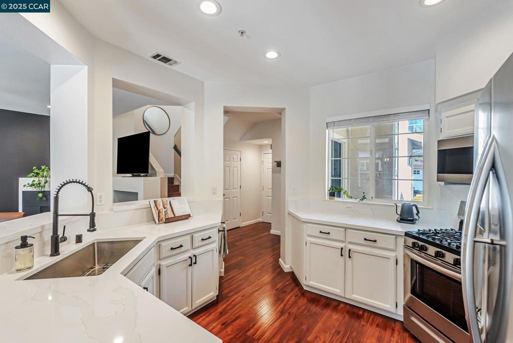 CA HIGHLANDS - Residential