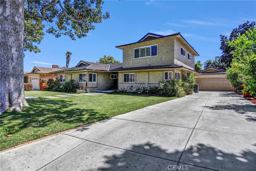 This charming 2,838 sq ft home is located on a quiet, tree-lined street in one of Arcadia’s most desirable neighborhoods. Home features 5 bedrooms and 3.5 bathrooms, including a master suite on both the main and upper levels — a thoughtful layout ideal for multigenerational living. Recent upgrades include a brand-new roof, fresh interior paint and brand new fence. The prime location offers easy access to parks, golf courses, shopping centers, top-rated schools, and banks.