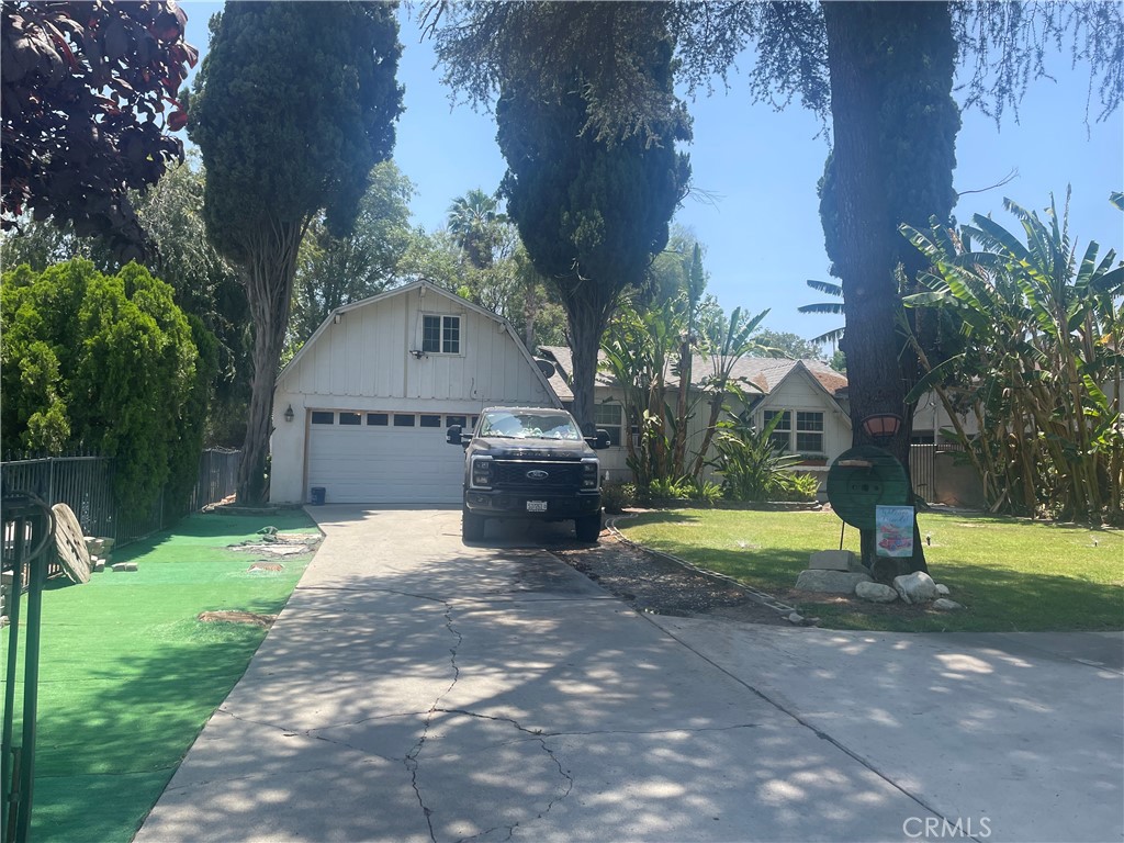 This home has a large lot with great curb appeal!!! The home is a 2 bedrooms, 1 bath and features pool/spa, deck over garage, screened patio area, lots of fruit trees and what is great you can add an ADU since there is lots of room on the lot. The home needs some TLC!!!