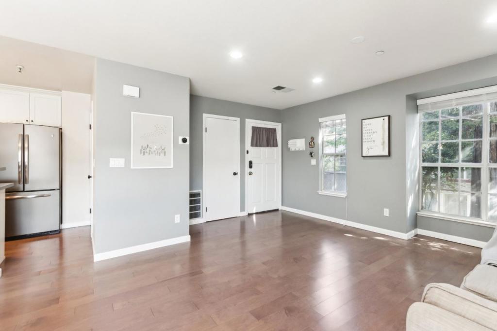 984 Belmont Terrace 10