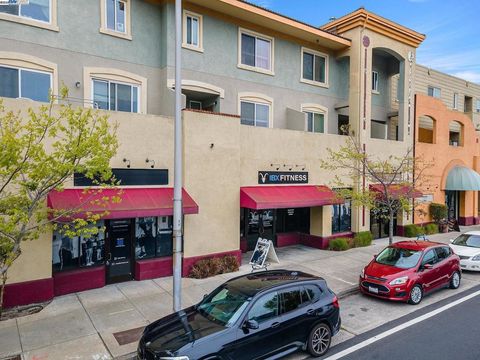 727 San Pablo Ave Albany CA 94706