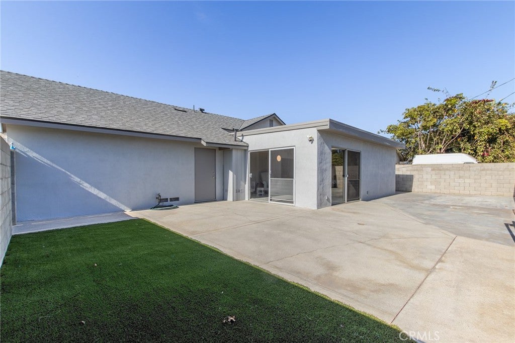 8232 Indianapolis, Huntington Beach CA 92646 - Photo 13