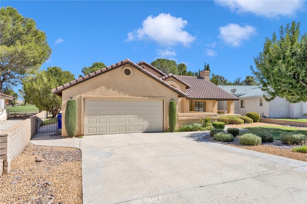 15001 Blue Grass