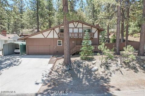 Photo of 26710 Pine Creek Drive, Wrightwood, CA 92397 (MLS # 226000891)