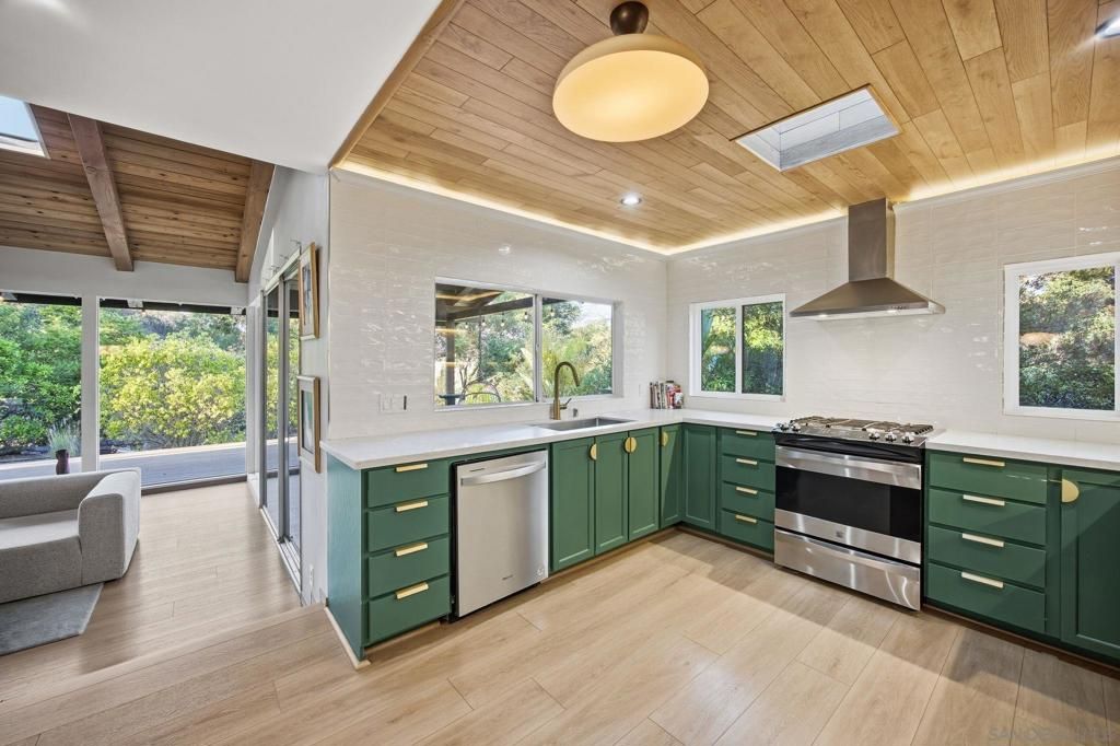 Photo of Fallbrook, CA 92028 (MLS # 260010605SD)
