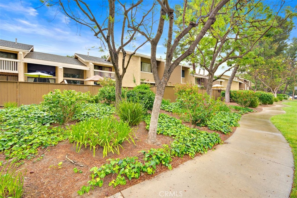 The Lakes (LK) - Residential