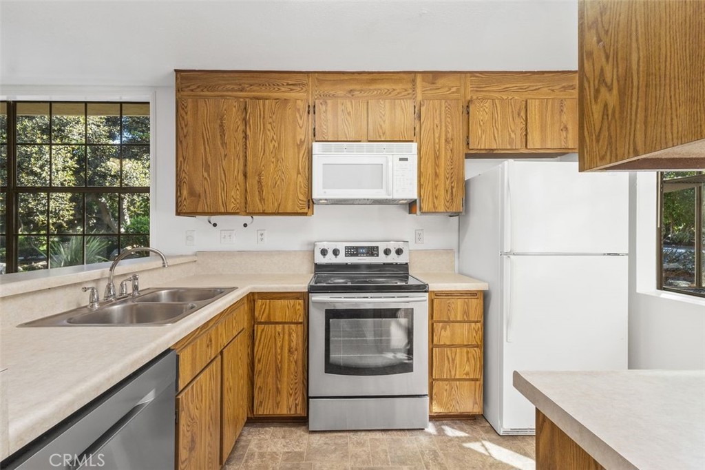 The Lakes (LK) - Residential