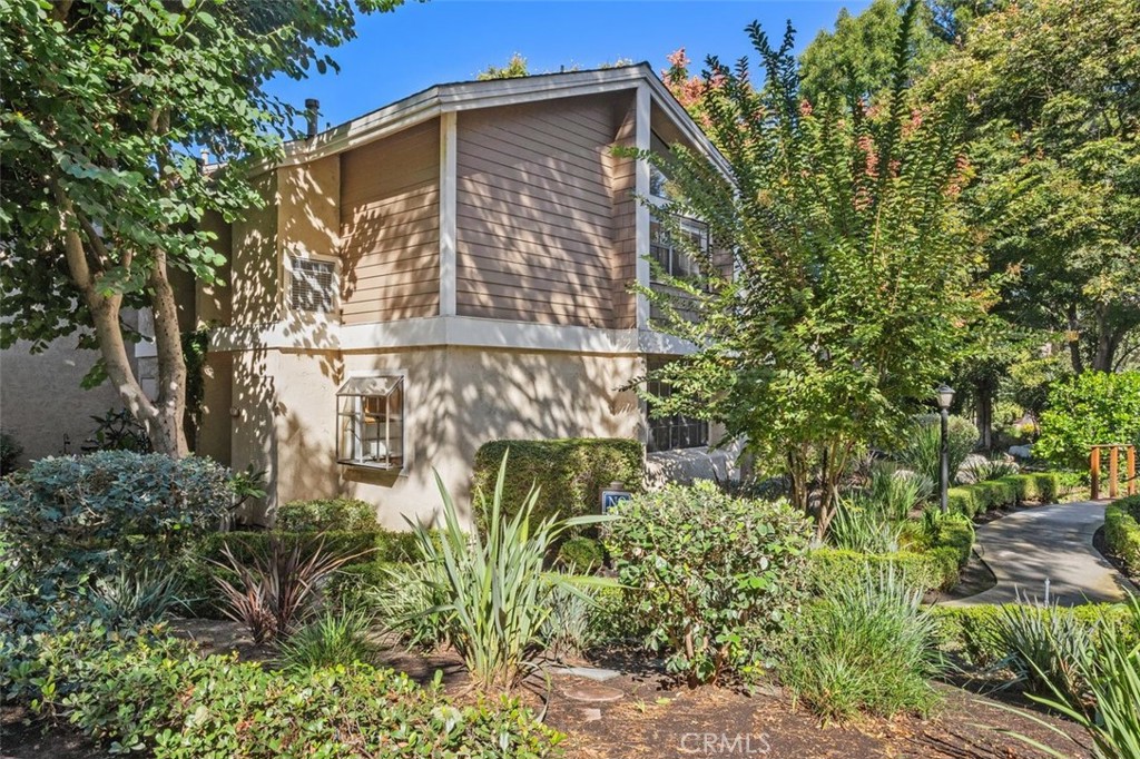 The Lakes (LK) - Residential