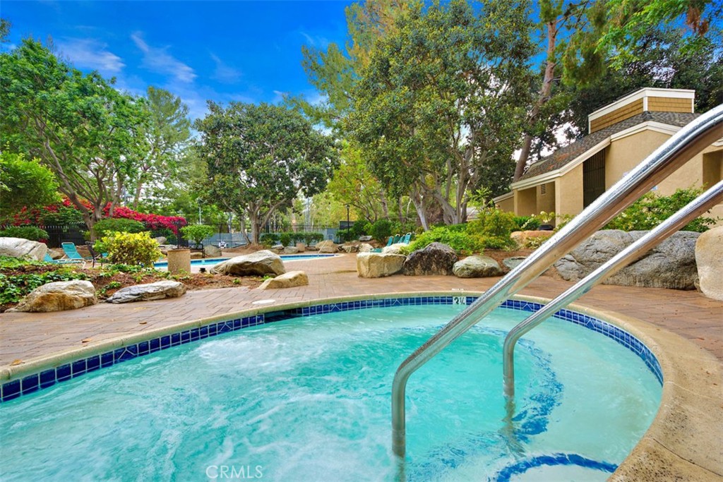 The Lakes (LK) - Residential