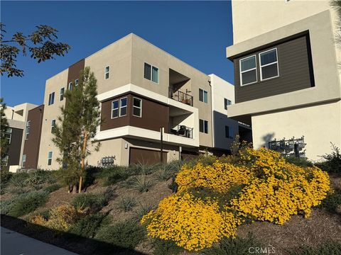 479 Mulligan Irvine CA 92618