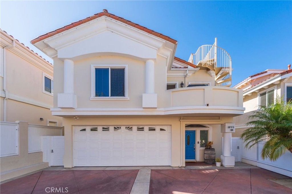 Photo of 611 N Lucia Ave #B, Redondo Beach, CA 90277 (MLS # SB26029249)