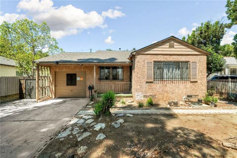 Photo of 7941 Lemona Avenue, Panorama City, CA 91402 (MLS # CV26184479)