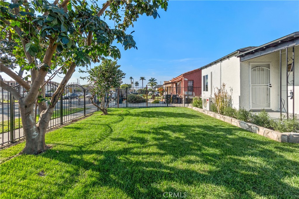 8921 Wadsworth