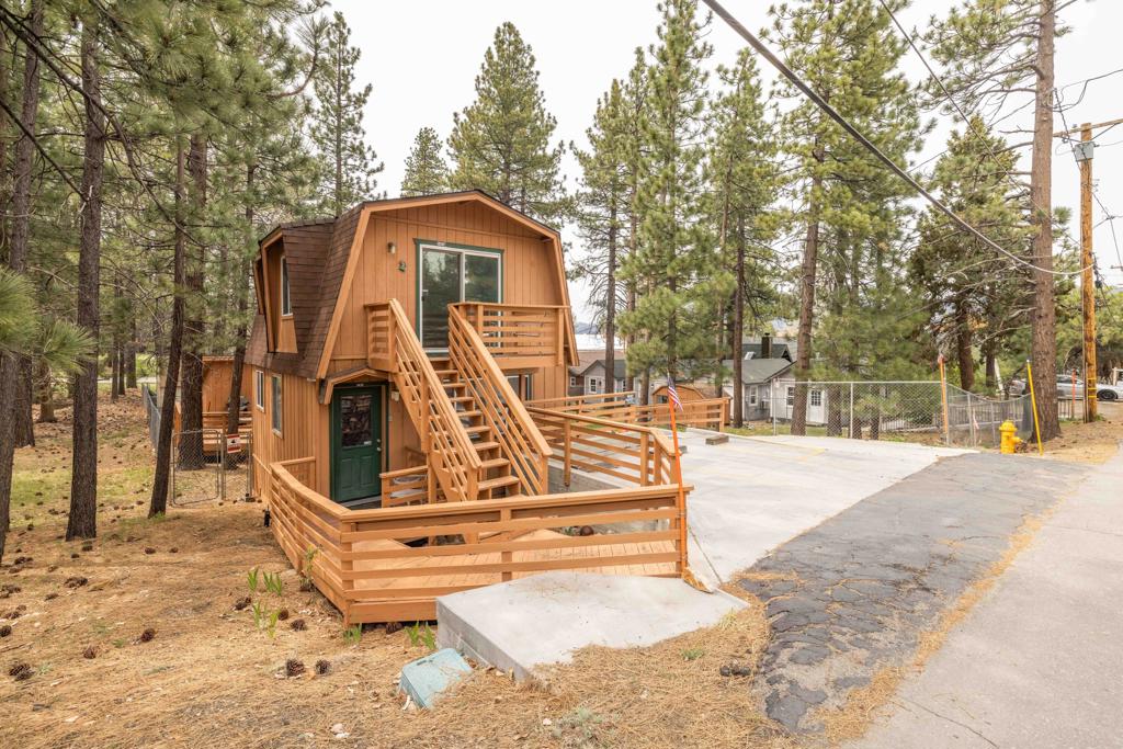 542 Cottage Lane
