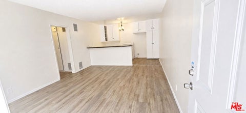 Photo of 2630 S La Salle Avenue #Apt 1, Los Angeles, CA 90018 (MLS # 26851019)