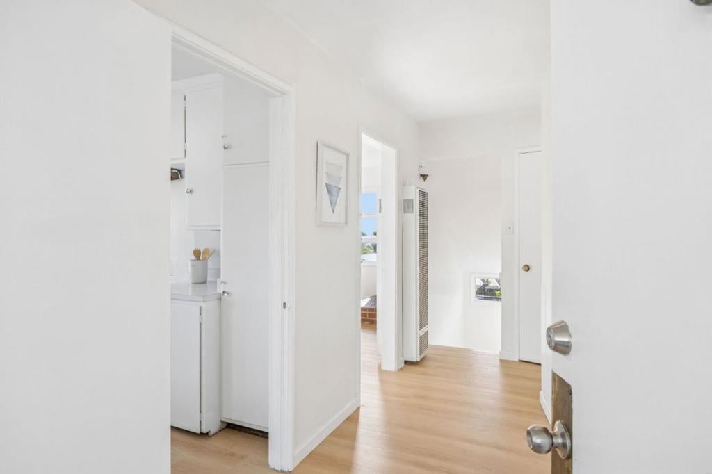 521 SEA VIEW Drive