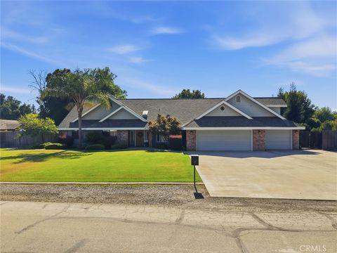 Photo of 1203 N Tommy Court, Visalia, CA 93291 (MLS # PI26143039)
