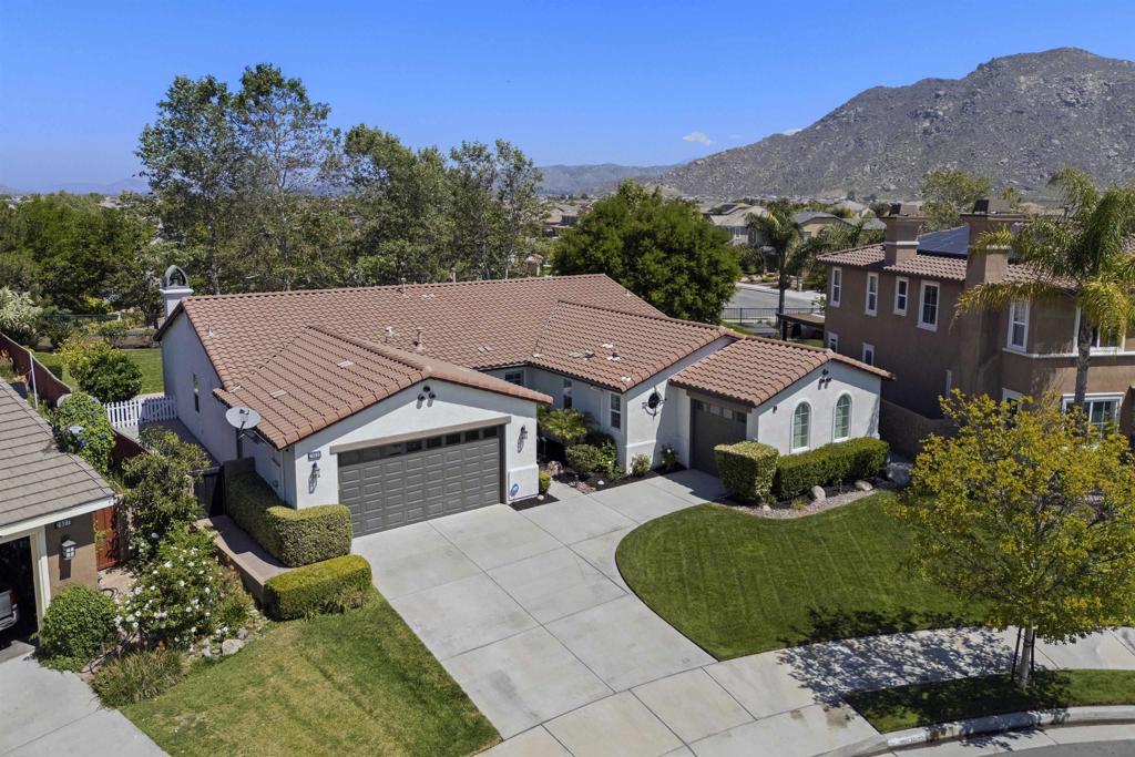 29830 Twin Lakes Rd.