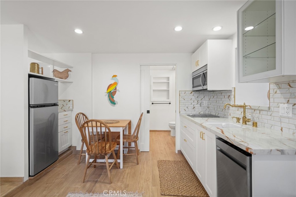 Welcome to your serene urban retreat at 2258 1/2 Helios Dr, Los Angeles, CA. This charming, brand-new construction, abode offers an efficient yet comfortable living space, perfect for those seeking a cozy and stylish home in the heart of the city.
Spanning approximately 450 square feet, this fully furnished residence features a thoughtfully designed 1-bedroom, 1-bathroom layout. It showcases an inviting ambiance, where every corner is optimized for comfort and style. The open-concept living area flows seamlessly into a well-appointed kitchen, equipped with modern appliances and ample cabinetry, ensuring you have all the essentials at your fingertips.
Step outside to your large private patio, an ideal spot to unwind with a morning coffee or to enjoy an evening under the starlit sky. This exclusive outdoor space enhances the allure of this delightful home, providing a quiet escape from the bustling city life.
In-unit laundry with a washer/dryer combo adds to the convenience, making everyday chores effortless. Heating and A/C will keep you comfortable during all seasons. The home’s location offers easy access to the dynamic lifestyle of Los Angeles, where dining, entertainment, and cultural experiences are just moments away.
2258 1/2 Helios Dr is more than just a place to live; it's a vibrant part of your lifestyle. Experience the perfect blend of comfort, style, and functionality in this exquisite Los Angeles residence. Contact us today to schedule a viewing and make this charming home yours.