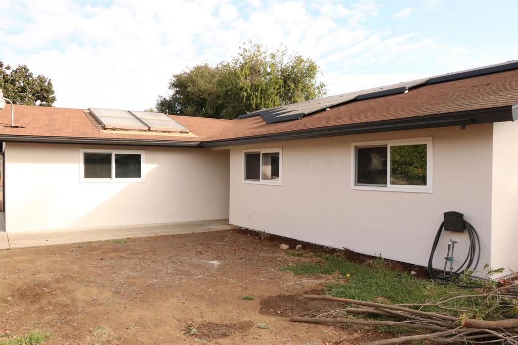 Photo of 3032 Laurashawn Lane, Escondido, CA 92026 (MLS # NDP2601160)