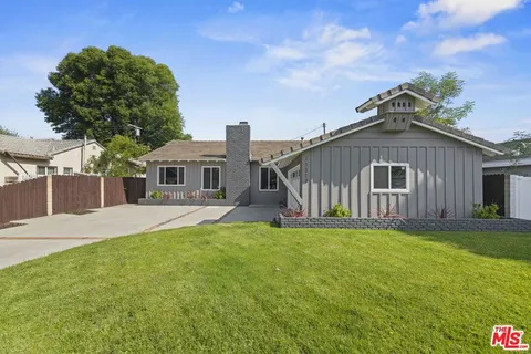 15517 Hart Street, Van Nuys, CA 91406 - MLS#: 25498229