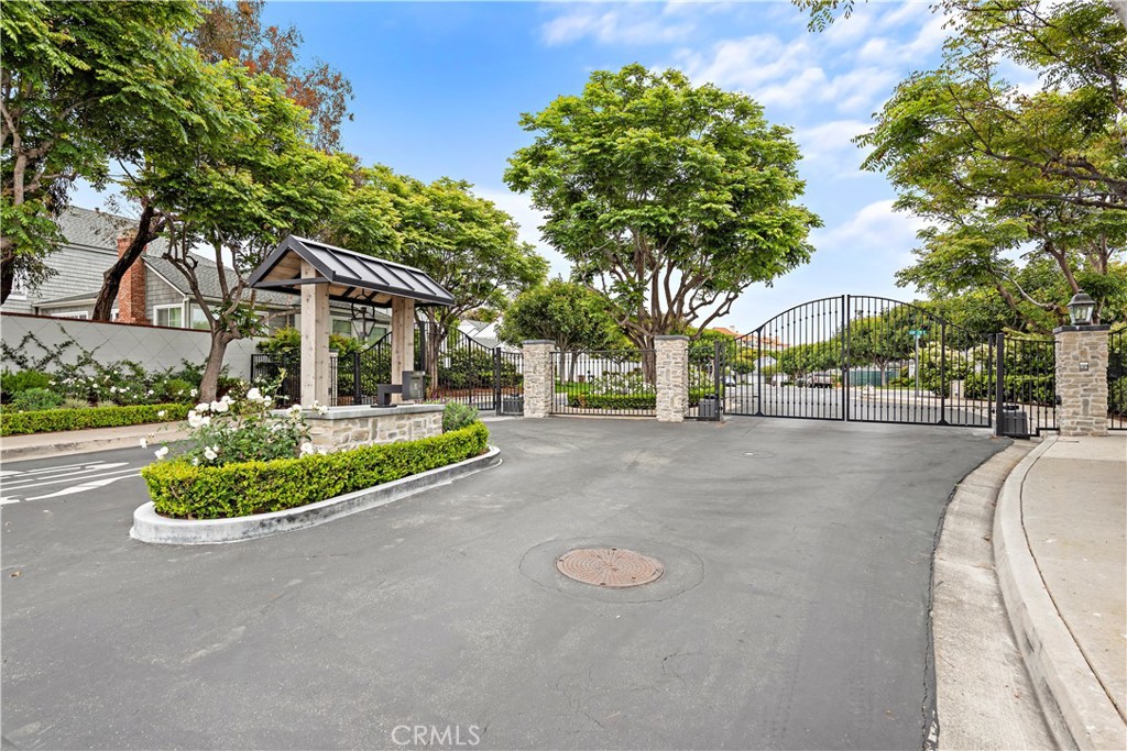 33966 Cape Cove