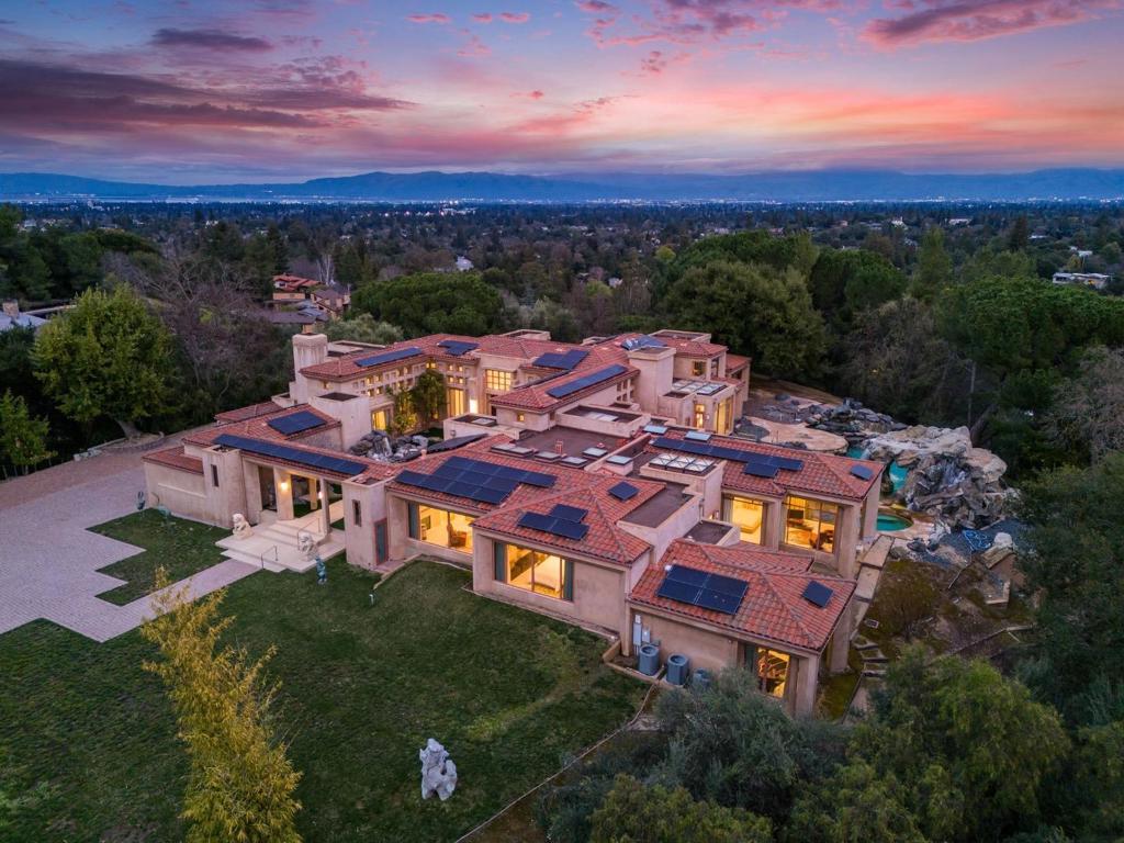 11481 Magdalena Road, Los Altos Hills CA 94024