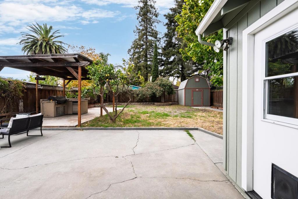 229 Poplar Avenue