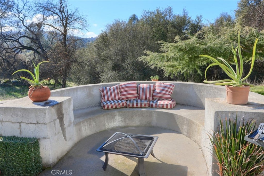 40461 Long Hollow Drive