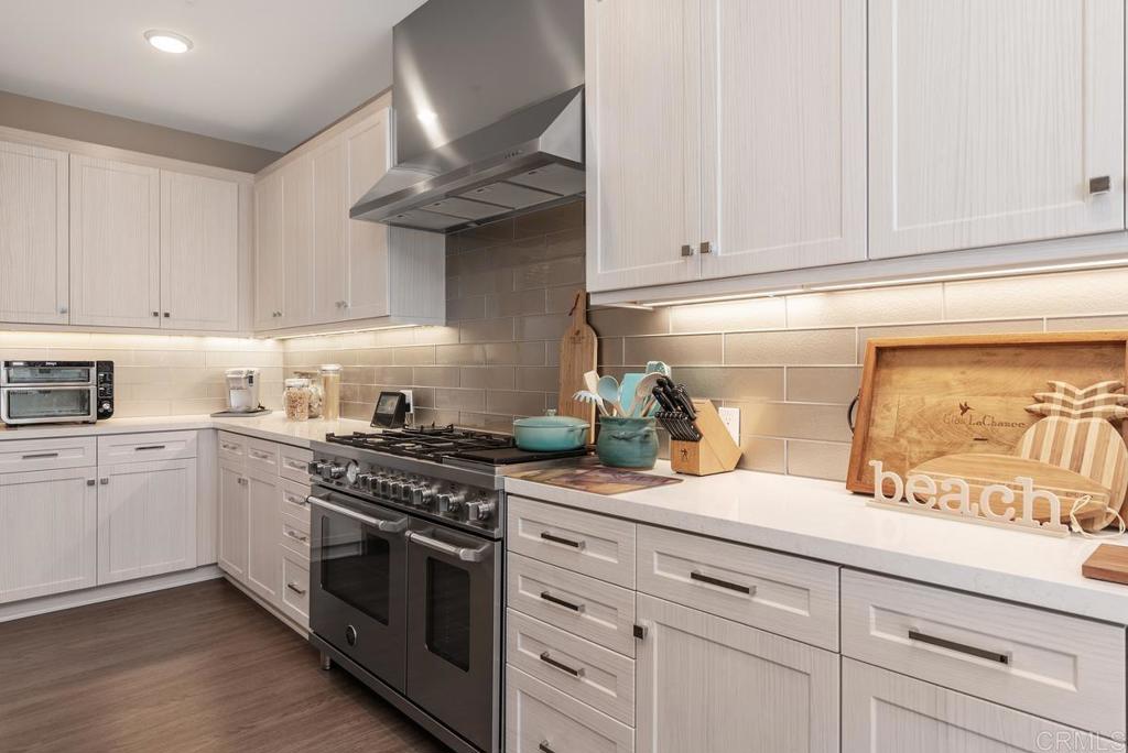 800 Grand Avenue 105