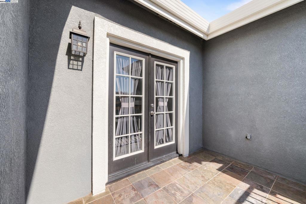 EDGEWOOD - Residential