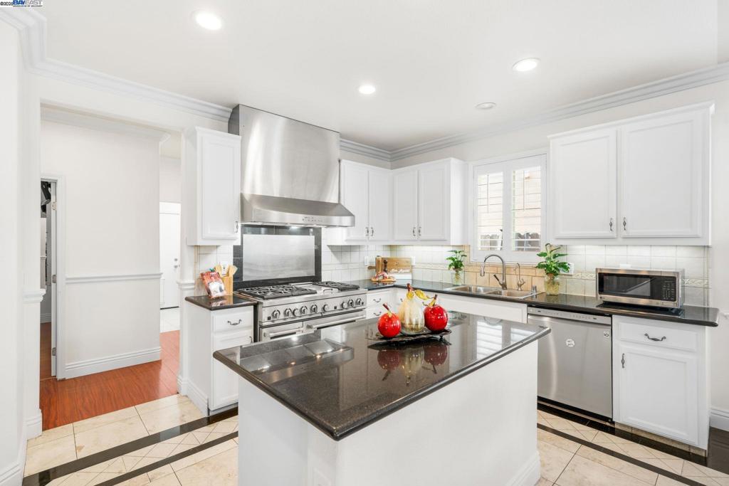 EDGEWOOD - Residential