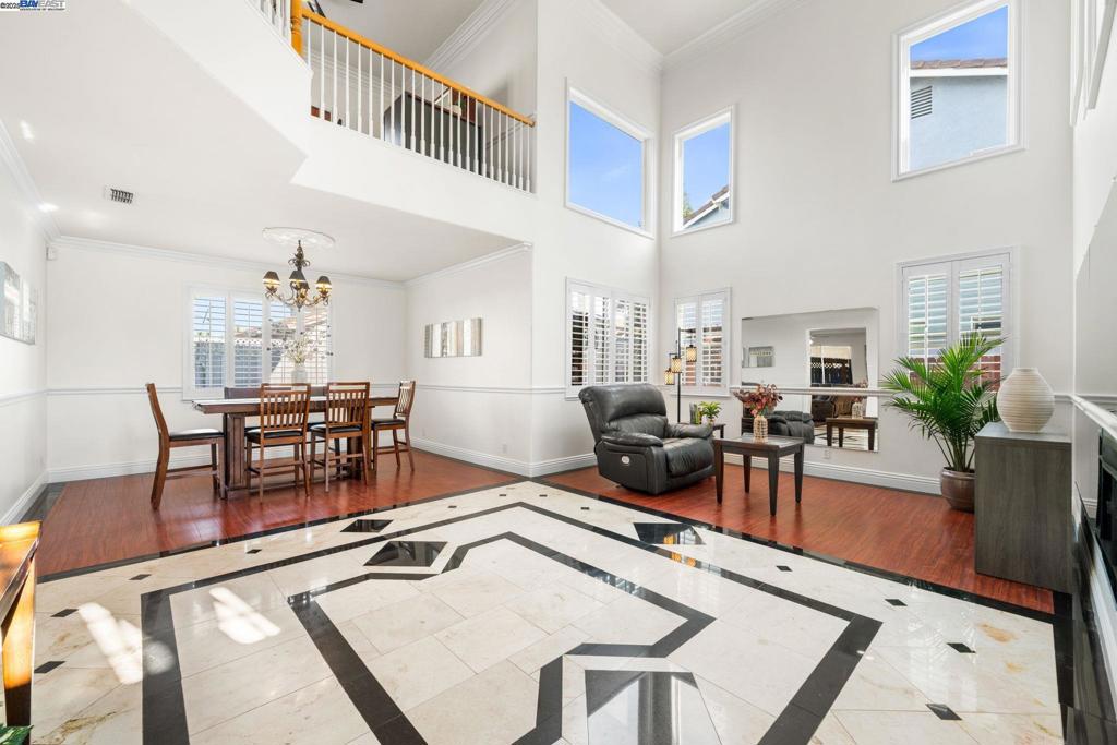 EDGEWOOD - Residential