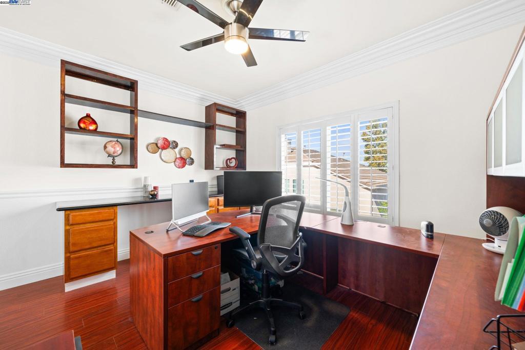 EDGEWOOD - Residential