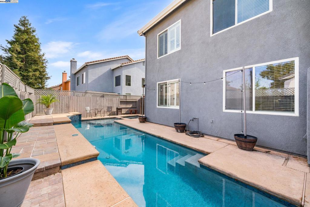 EDGEWOOD - Residential