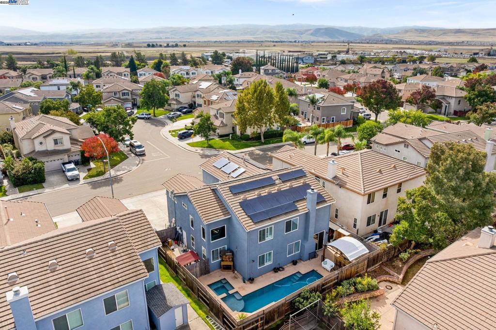 EDGEWOOD - Residential