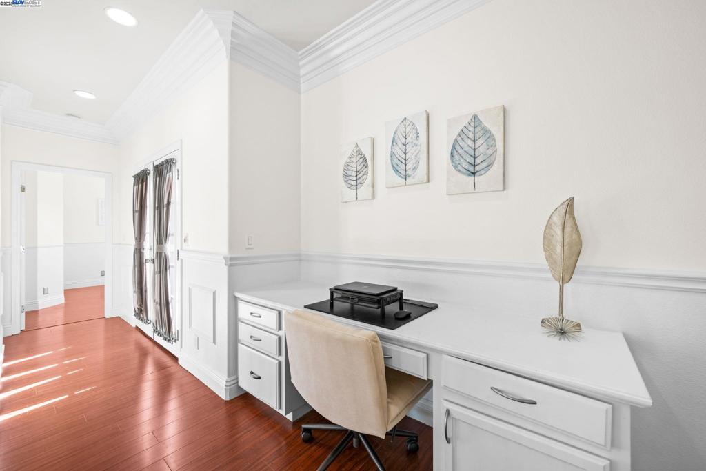 EDGEWOOD - Residential